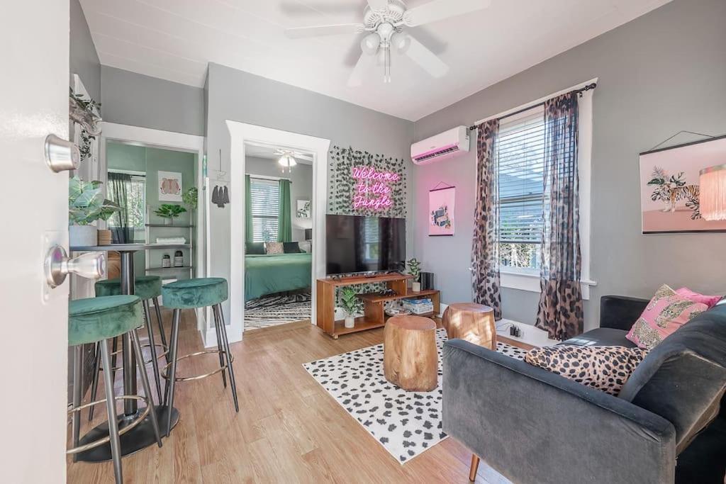 Jungle Themed Apt. Close To Coffee, Food + Shops! Tampa Eksteriør billede