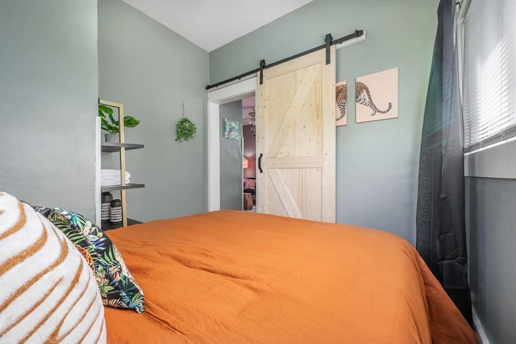 Jungle Themed Apt. Close To Coffee, Food + Shops! Tampa Eksteriør billede